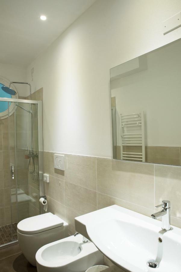 Hotel Houston Suites Римини Экстерьер фото